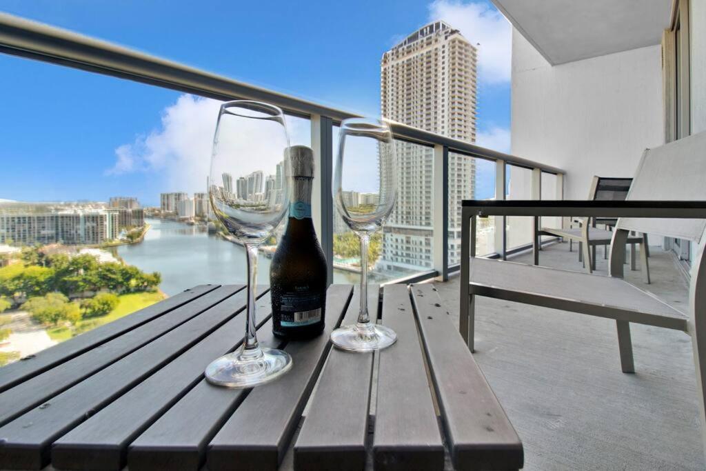 Ocean View 2Br 2Bth Hallandale Beach Miami Ft Lauderdale المظهر الخارجي الصورة