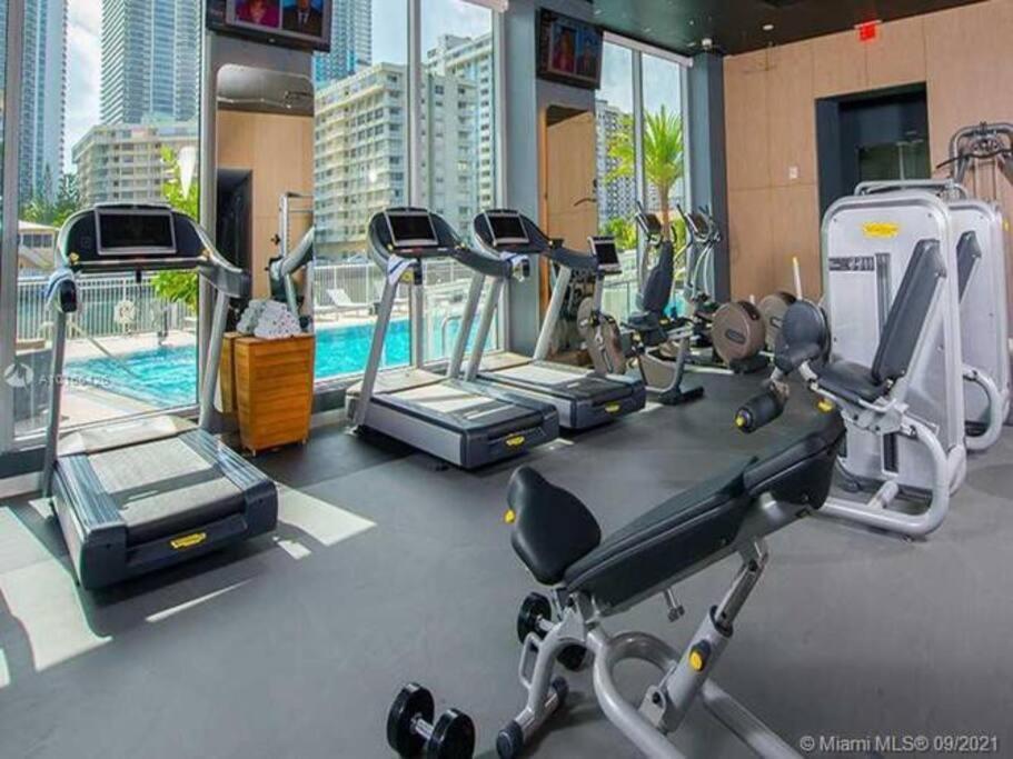 Ocean View 2Br 2Bth Hallandale Beach Miami Ft Lauderdale المظهر الخارجي الصورة